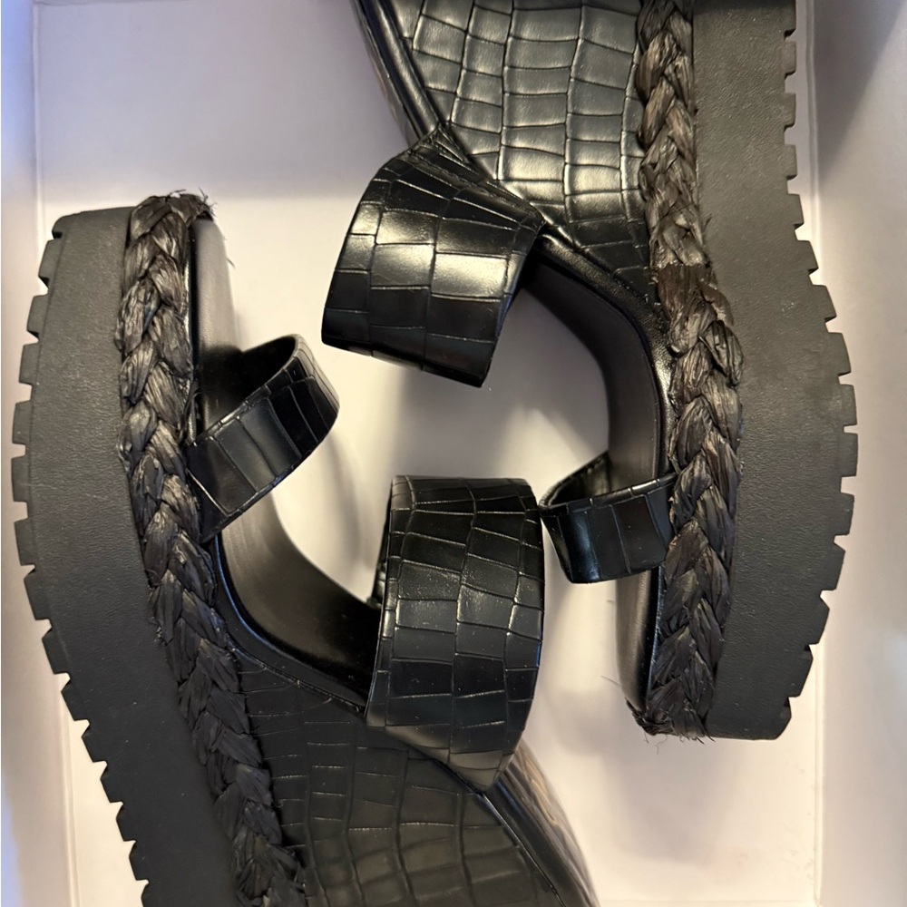 Jennifer Lopez Black Wedge Sandals